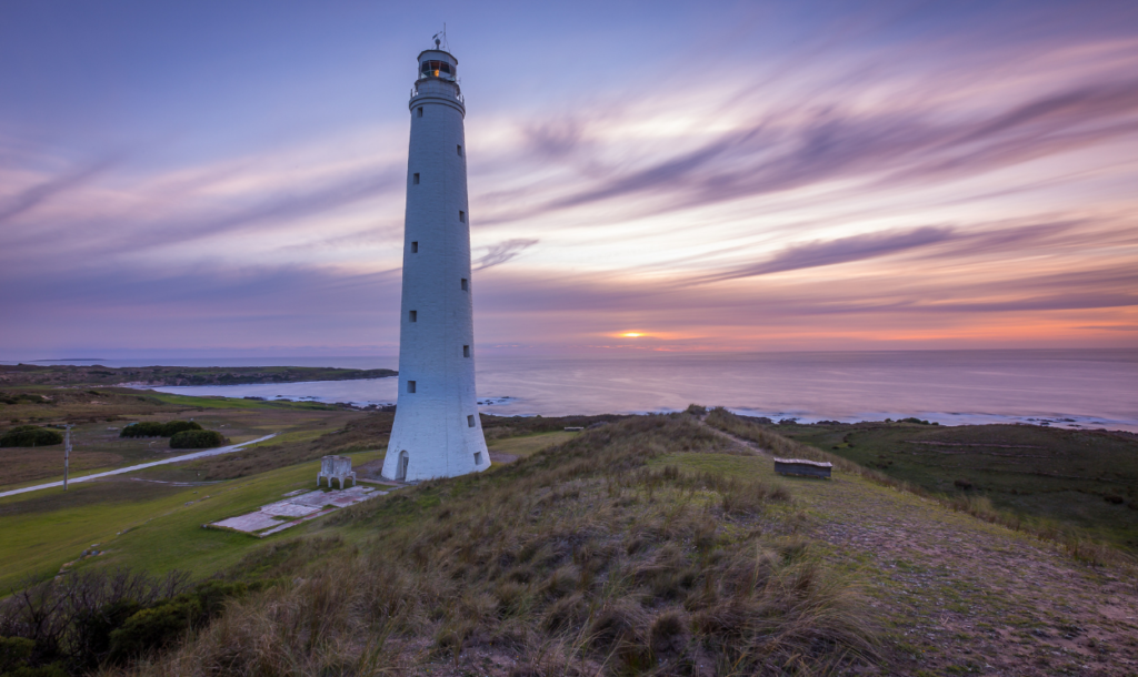 1250x745_Tasmania_Australia_lighthouse
