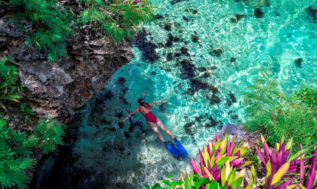 Shangri-La_s Fijian Resort _ Spa - Reef Snorkelling 2